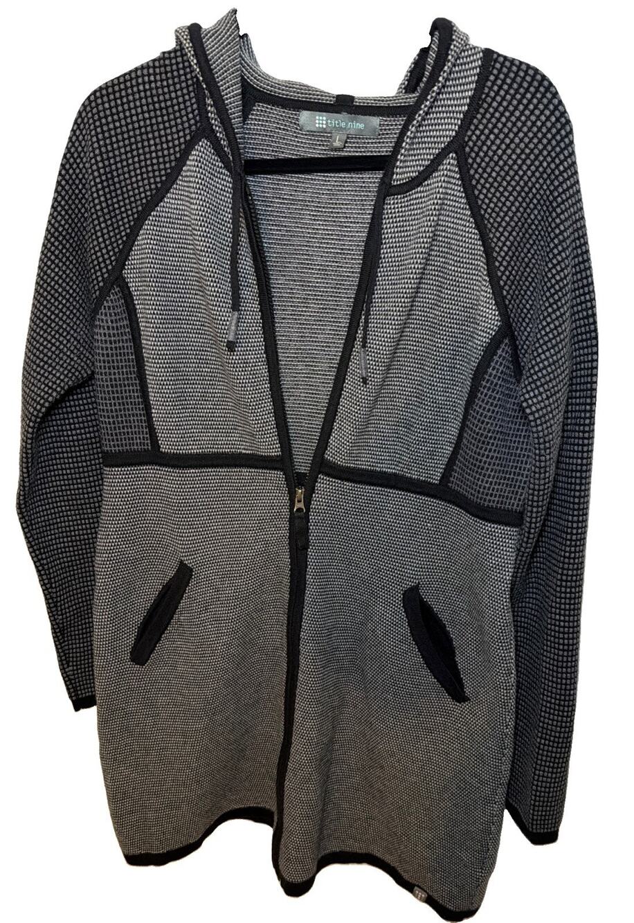 Title Nine Mover Maker Sweater Full Zip Tunic Grey Black Size Large